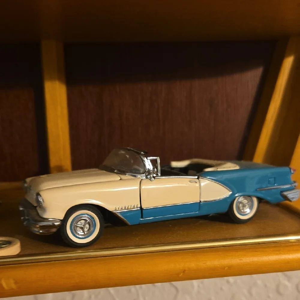 Vintage 1960 Classic Cars and Wall Display